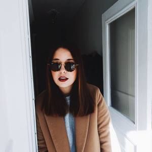 Meet your Posher, Victoria